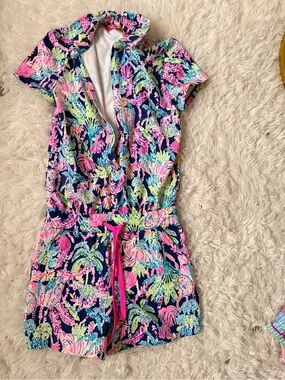 Lilly Pulitzer Navy Floral Tropical Jacket with Pink Accents xxs